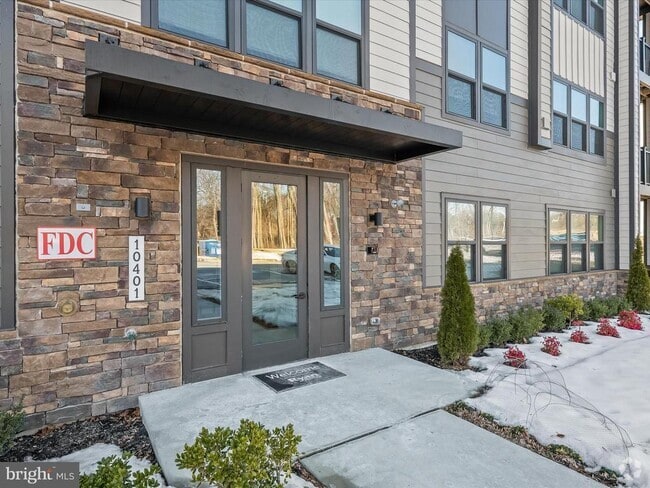 Building Photo - 10401 Resort Road Unit C Rental