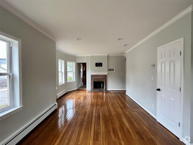 Building Photo - 339 Midland Ave Unit 1 Rental