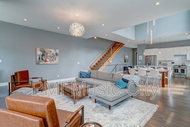 Photo - 936 Southside Pl