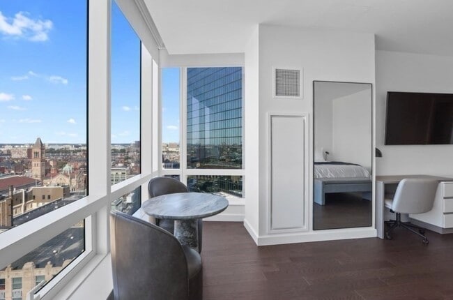 Photo - 430 Stuart St Unidad 1612