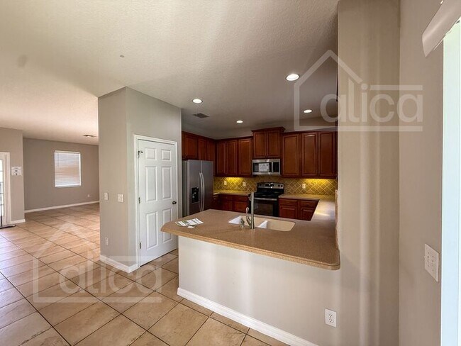 Photo - 109 Whispering Pines Way