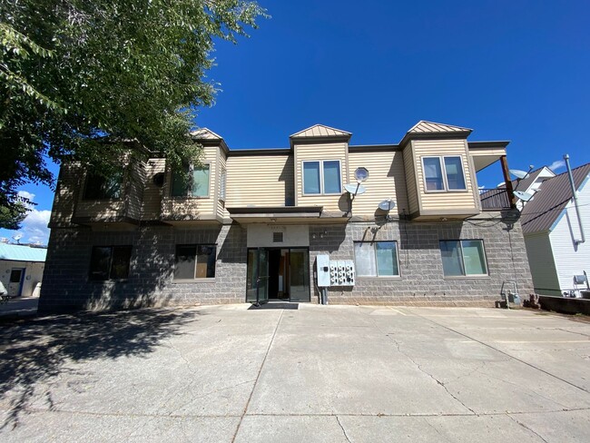 Photo - 54 W Mill St Unit 3