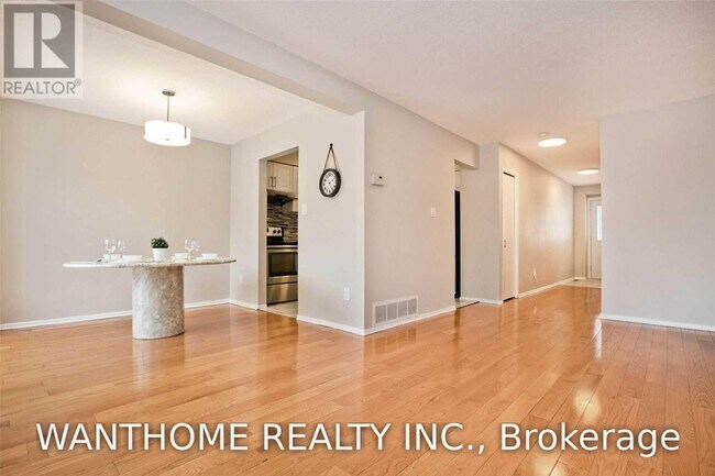 Photo - 175 Alexmuir Blvd