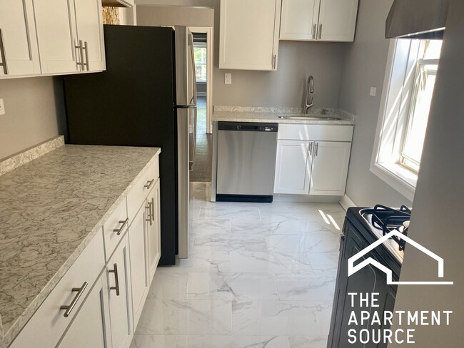 Photo - 4664 N Spaulding Ave Apartments Unit 2M
