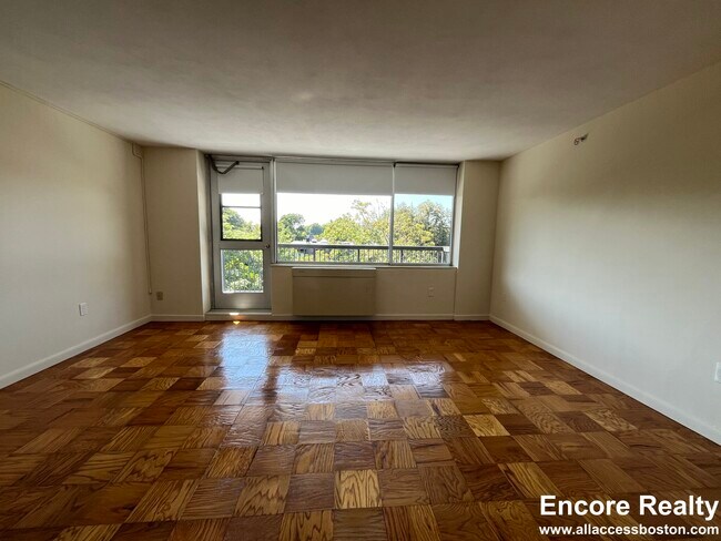 Photo - 73 Monmouth St Unit 3