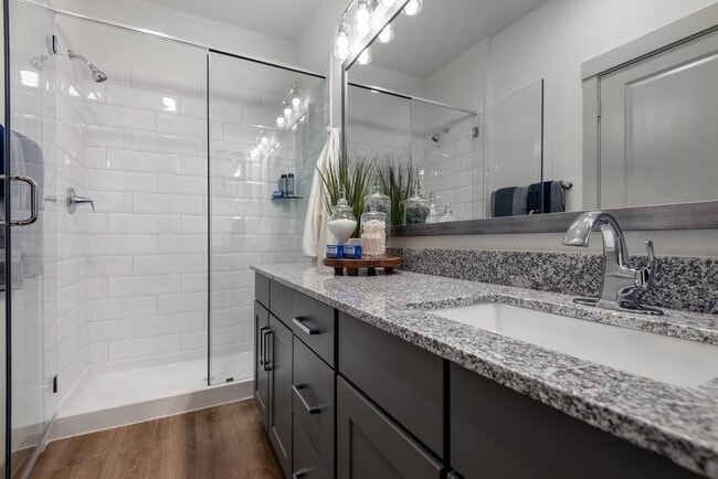 Photo - Collection Champions Circle Homes