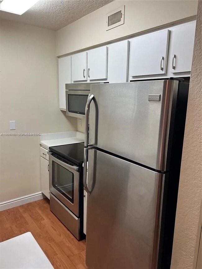 Photo - 2880 N Oakland Forest Dr Unit 209