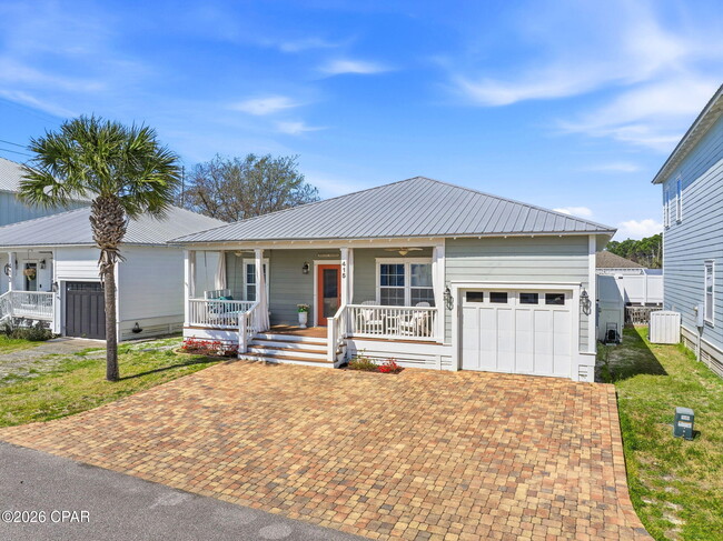 Photo - 415 Paradise Blvd