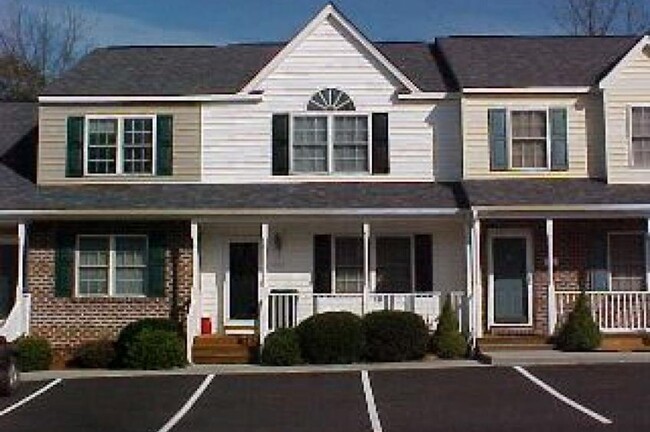 Wexford Townhomes off Leesville Road - Wexford Townhomes off Leesville Road