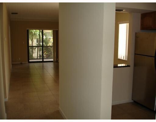 Photo - 330 SE 19th Ave Unit F