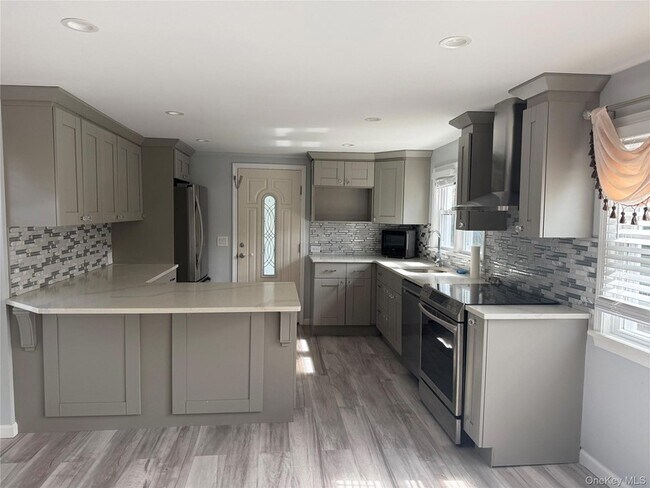 Photo - 10 Hillside Terrace