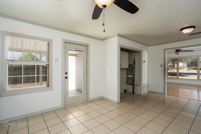 Photo - 2349 Highland Ave