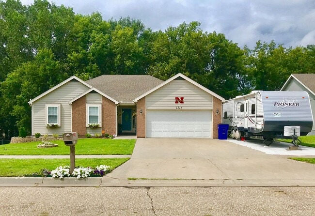 Springvalley Neighborhood - Springvalley Neighborhood House