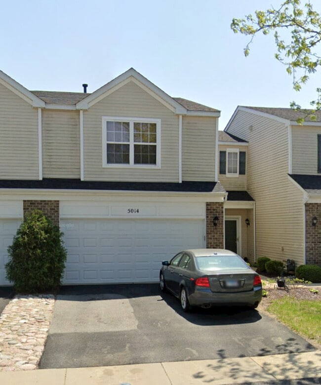 Building Photo - 5014 Montauk Dr