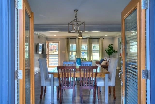 Photo - Room in House on Baker Terrace NW