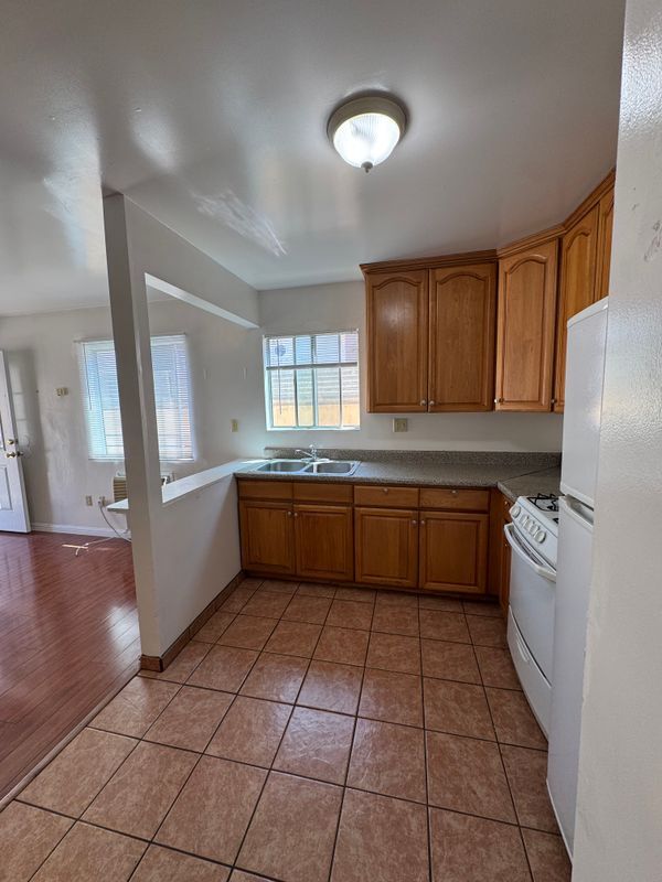 Photo - 1466 Silver Lake Blvd