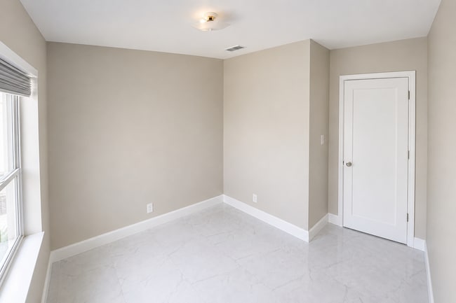 Photo - 2119 Northridge Rd