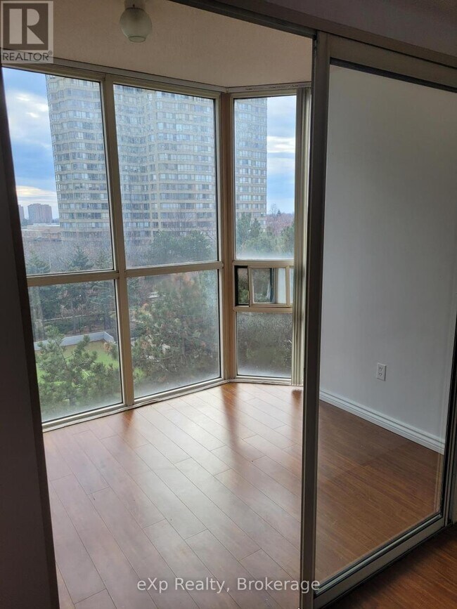 Photo - 265 Enfield Pl Unit 510