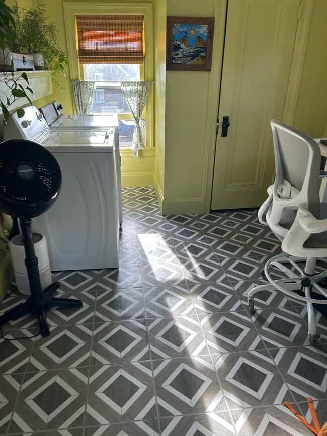 Photo - 604 1/2 Clinton Ave Unit 12