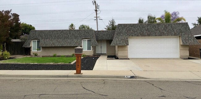 Photo - 202 Larkspur Dr