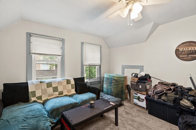 1108 Grand Ave