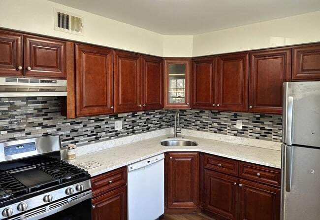 Photo - 8401 Hana Rd