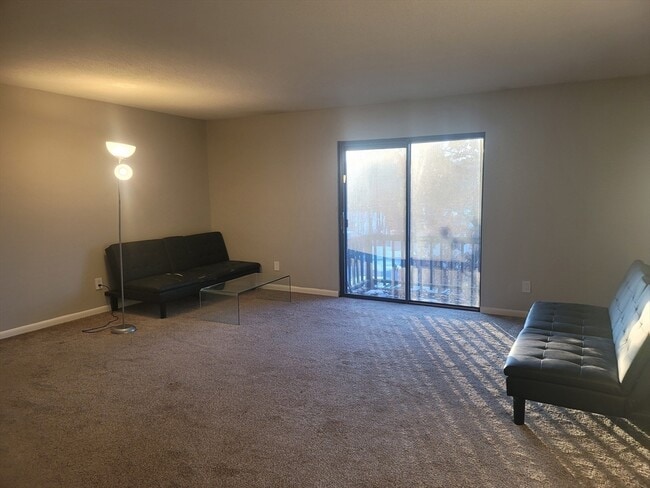 Photo - 30 Thayer Pond Dr Unit 6