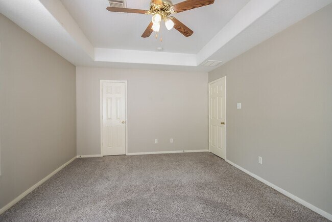 Photo - 12151 Landsdown Ridge Way