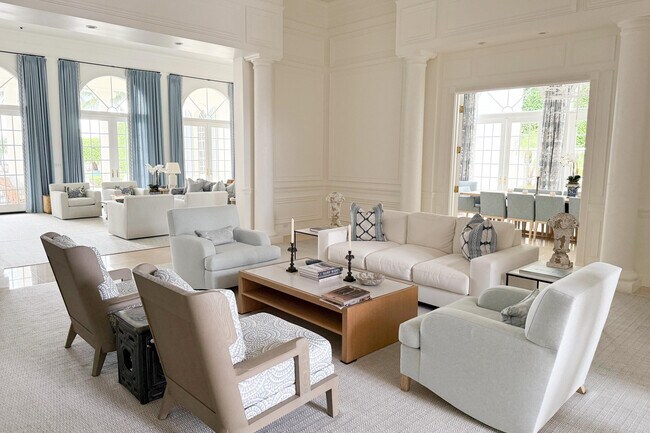 Building Photo - 1494 N Lake Wy