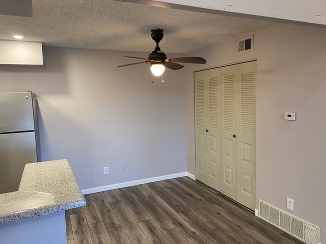 Dining Area - 341 Wright St Unit 306