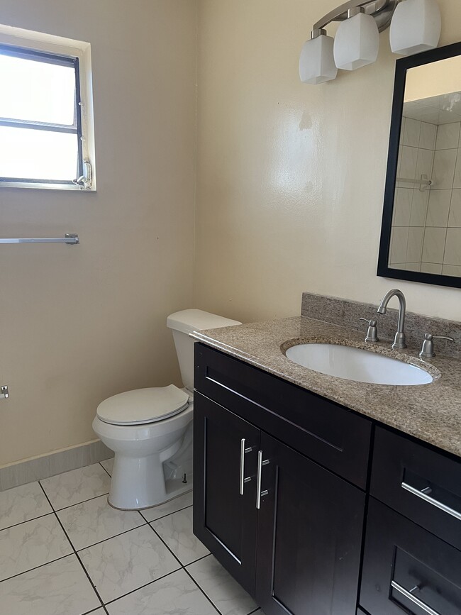 Photo - 17290 NE 4th Ct