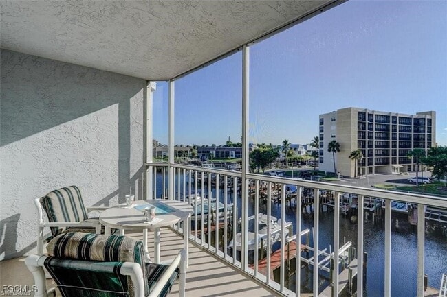 Building Photo - 4521 Bay Beach Ln Unit 324