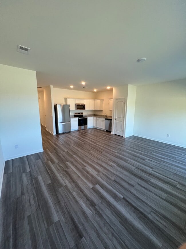 Photo - 604 Scarlett Maple St