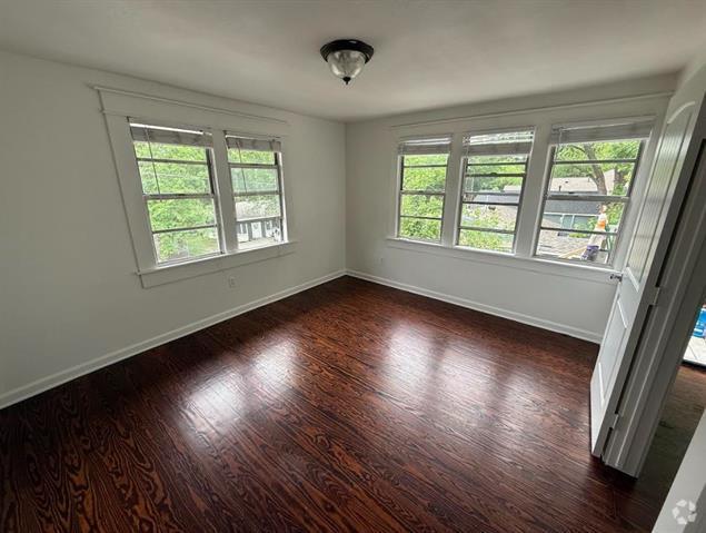 Building Photo - 203 W Heard St Rental
