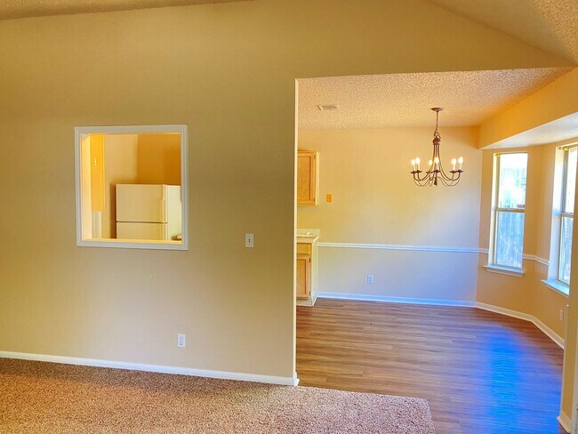 Photo - Charming 3 bedroom 2 bath home in Killeen!!