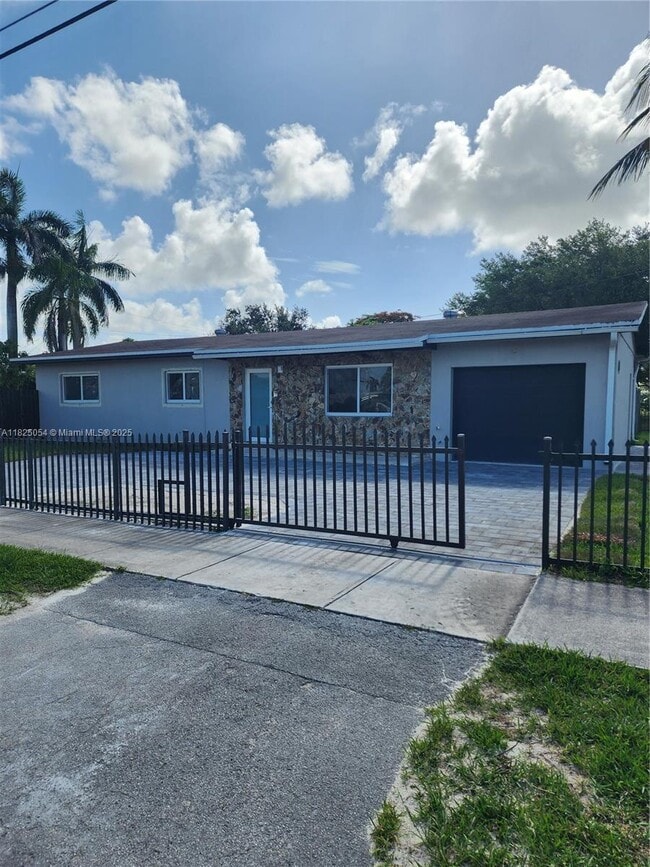 Building Photo - 771 NW 15th St Rental