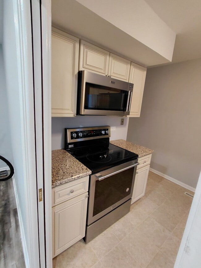 Photo - 2021 Walters Ave