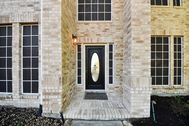 Photo - 30214 Vinebriar Dr