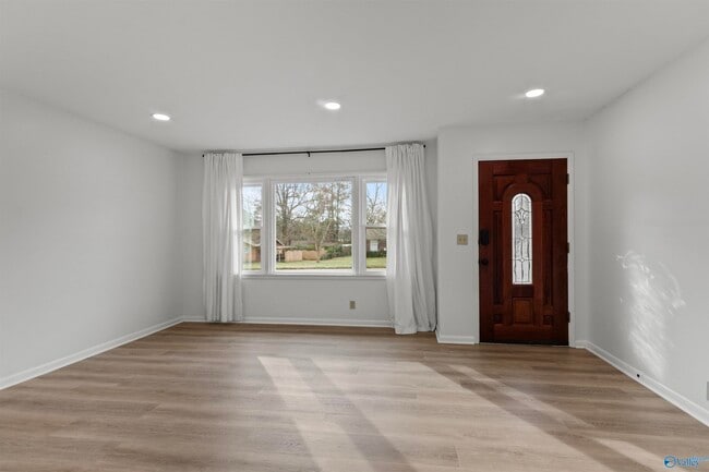 Photo - 6304 Davies Ave NW