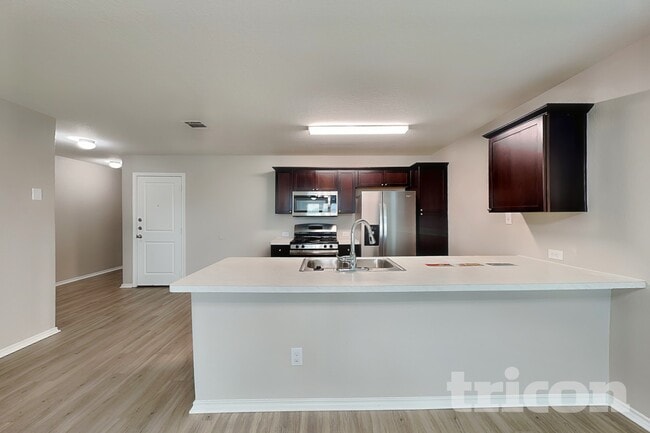 Photo - 9736 Marbach Brk