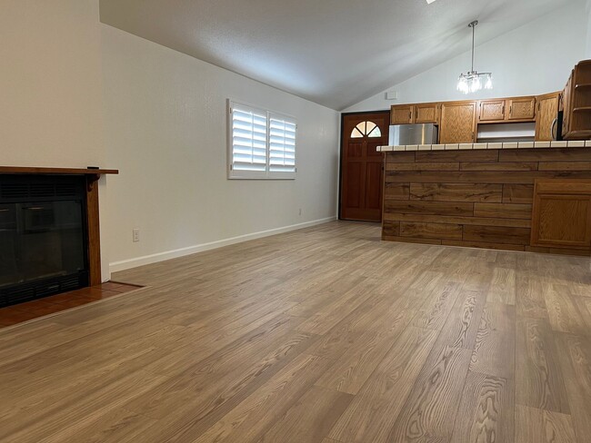 Photo - 1024 Paloma Ave