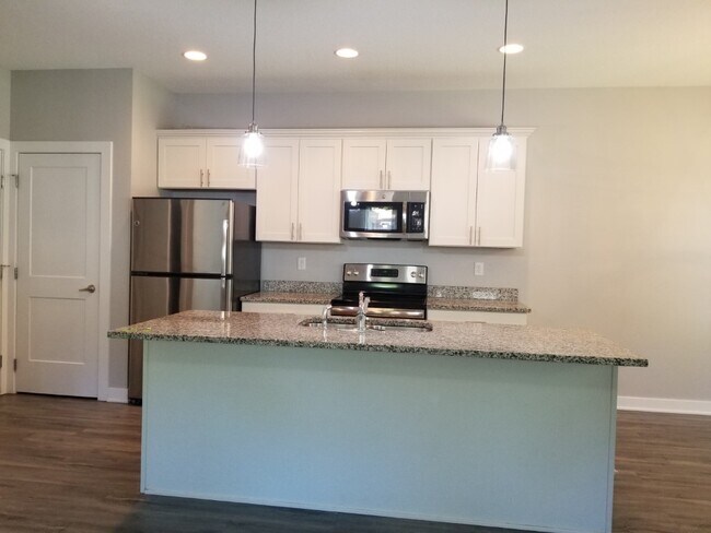 Photo - 1036 66th St