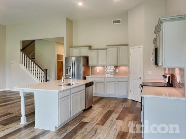 Photo - 3316 Pear Blossom Way