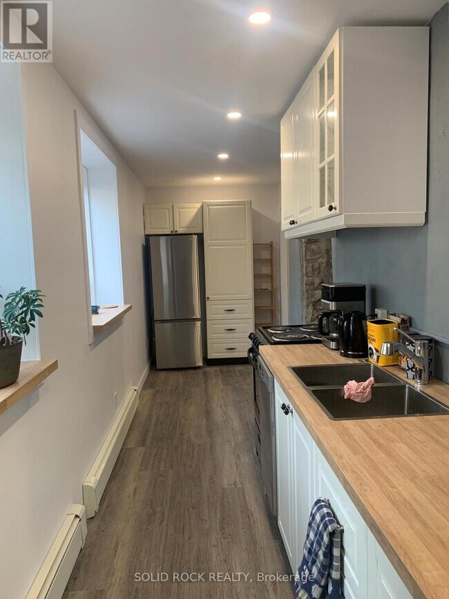 Photo - 71 King St E Unité D