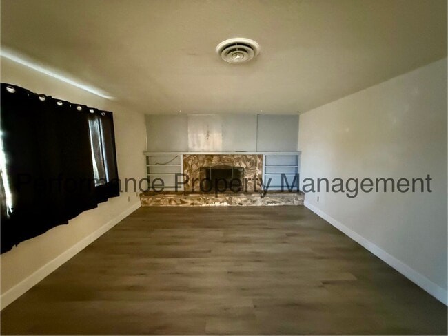 Photo - 239 W China Grade Loop Apartamento Unidad A