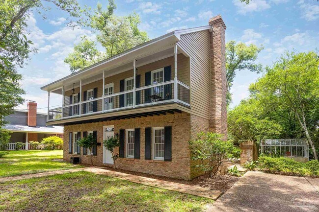 Photo - 424 W Lee St