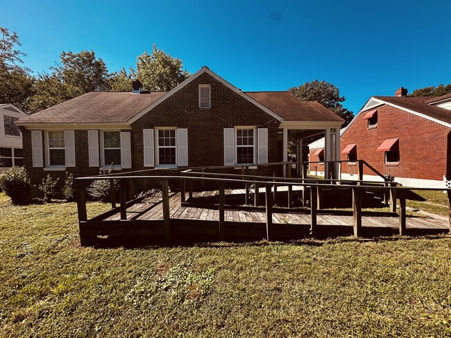 Photo - 1009 McEvers Rd Casa