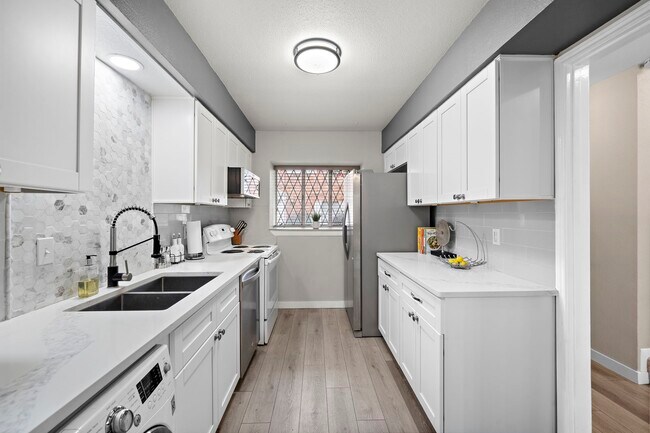 6485 Burgoyne Rd Unit 43