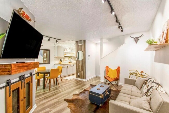 Photo - 1808 Rio Grande St Unidad 12