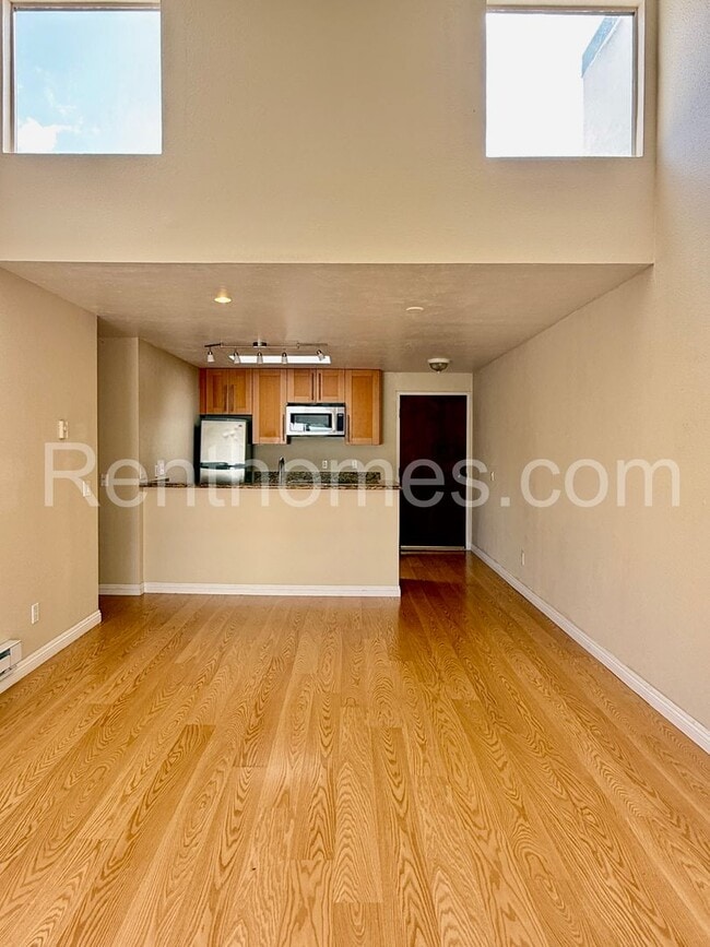 Photo - 8308 Regents Rd Unit 3-O